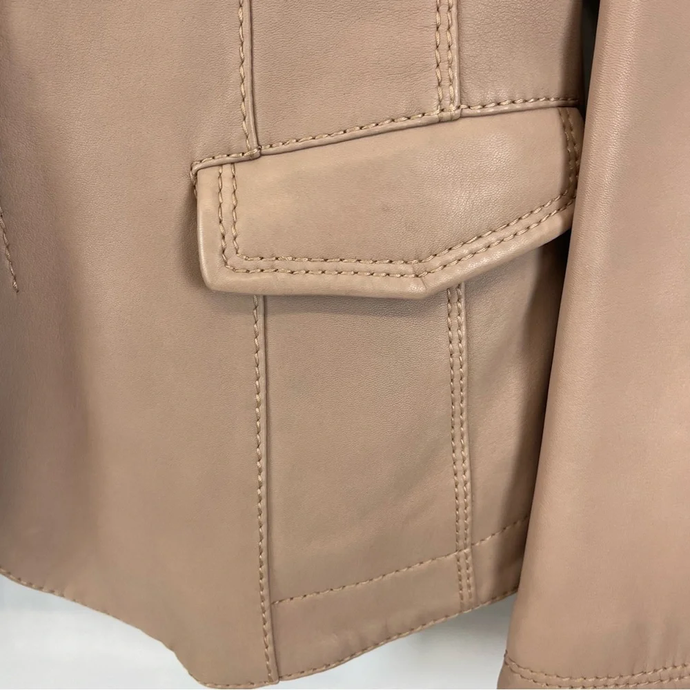 Giorgio Armani‎ Tan Leather Jacket Made in Italy Size 42 (US 6)